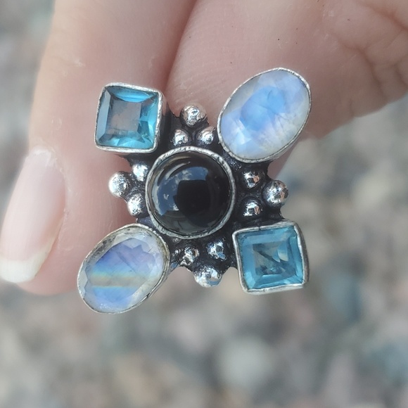 New Mystic Quartz, Blue Topaz & Black Onyx Silver Ring. - Picture 13 of 16